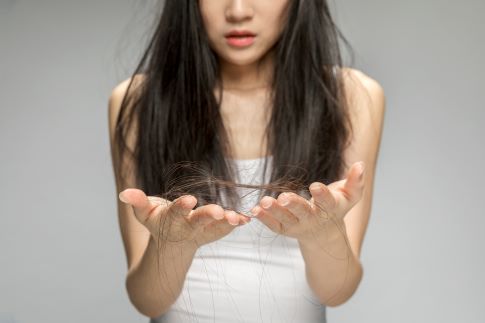 1674330056564068.jpg 攝圖網_501236478_banner_美女脫發困擾(非企業商用).jpg