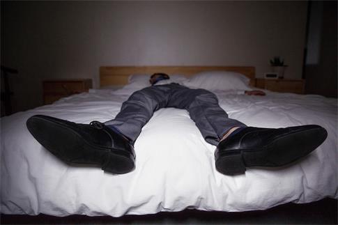 1714780042490800.jpg 攝圖網_501352504_疲憊的商務男性(企業商用).jpg